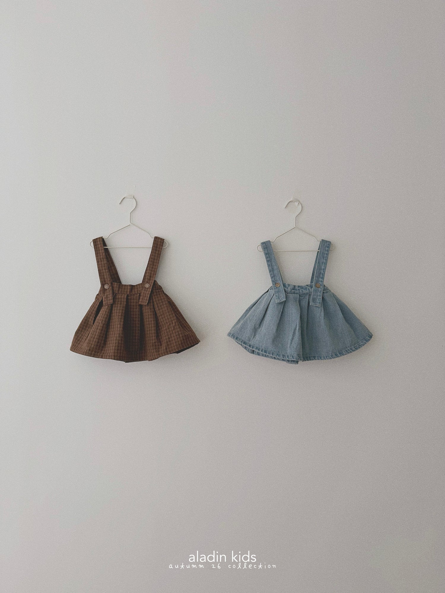 Pleated Suspender Skirt-aladin kids-17