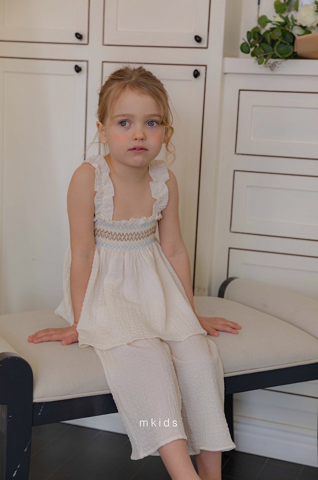 summer smocking sleeveless set-mkids-41