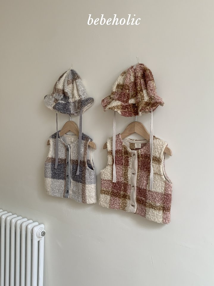 roy check vest-bebeholic-16