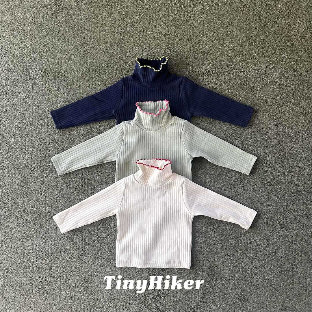 Duckfit Pincourt Turtleneck Top-TinyHiker-3