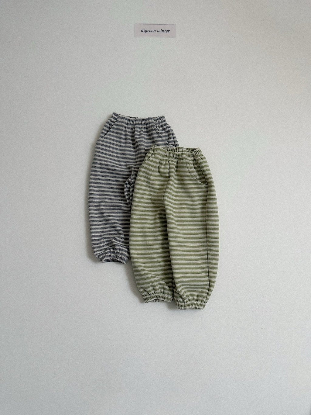 Cherry ST Jogger Pants-digreen-48