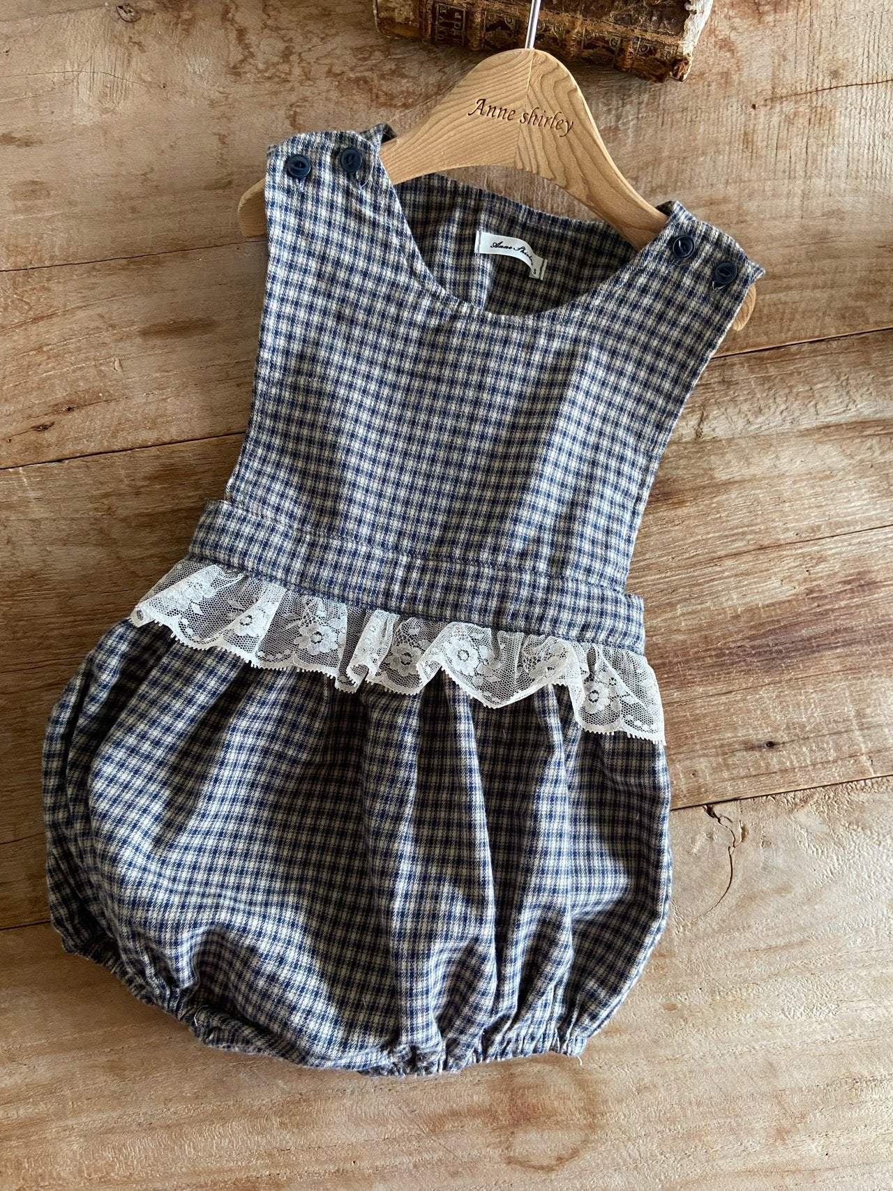 Chris Romper-Anneshirley-3