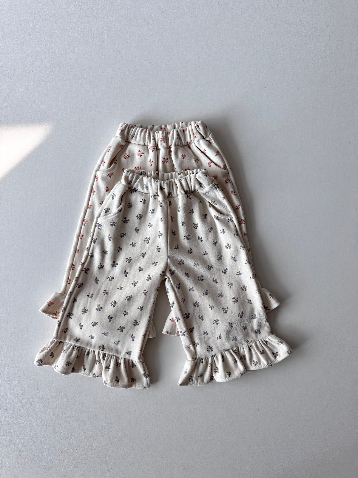 Peach Flower Frill Pants-lepetitmot-2