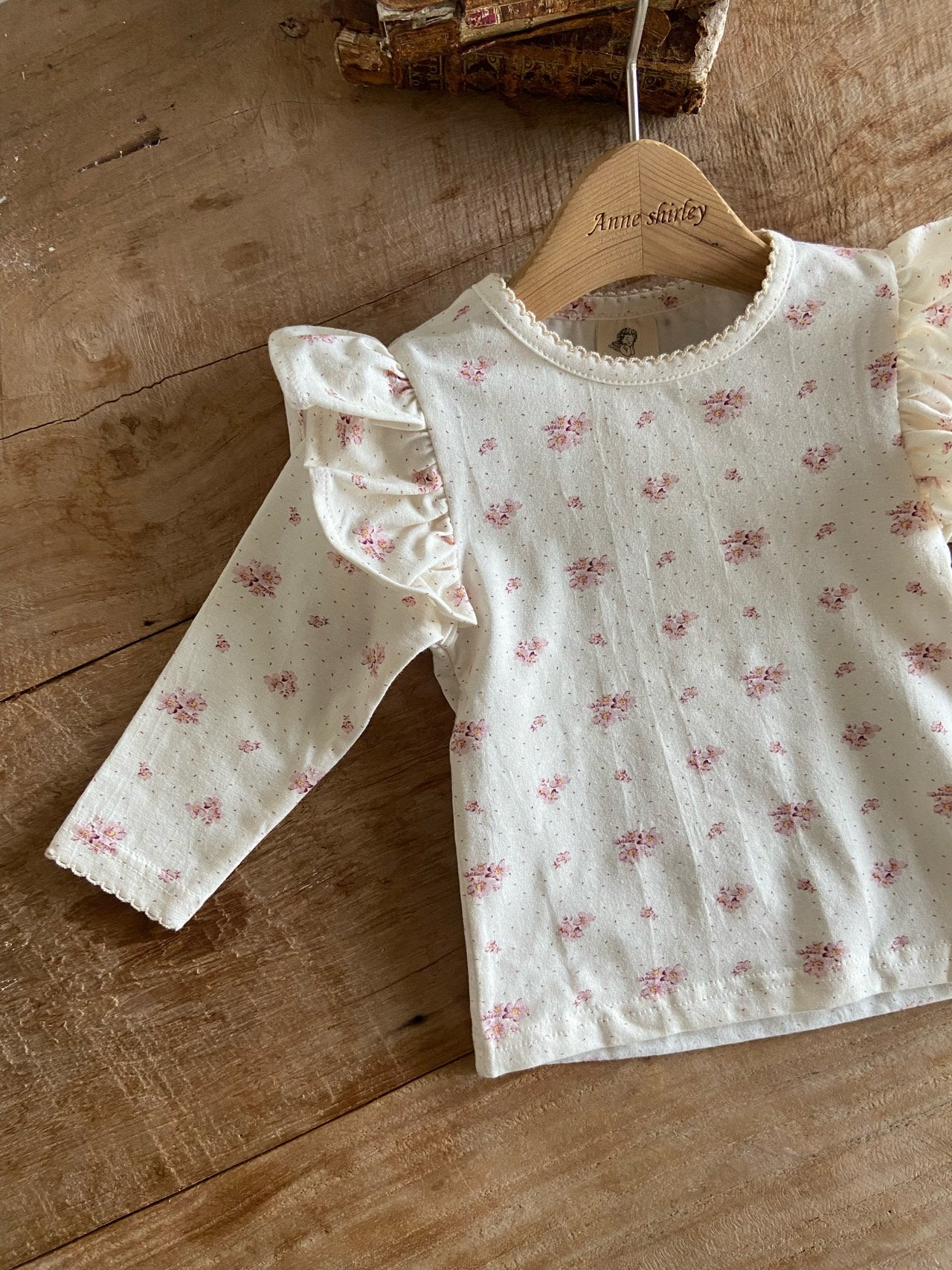 Roan Frill T-Shirt-Anneshirley-17