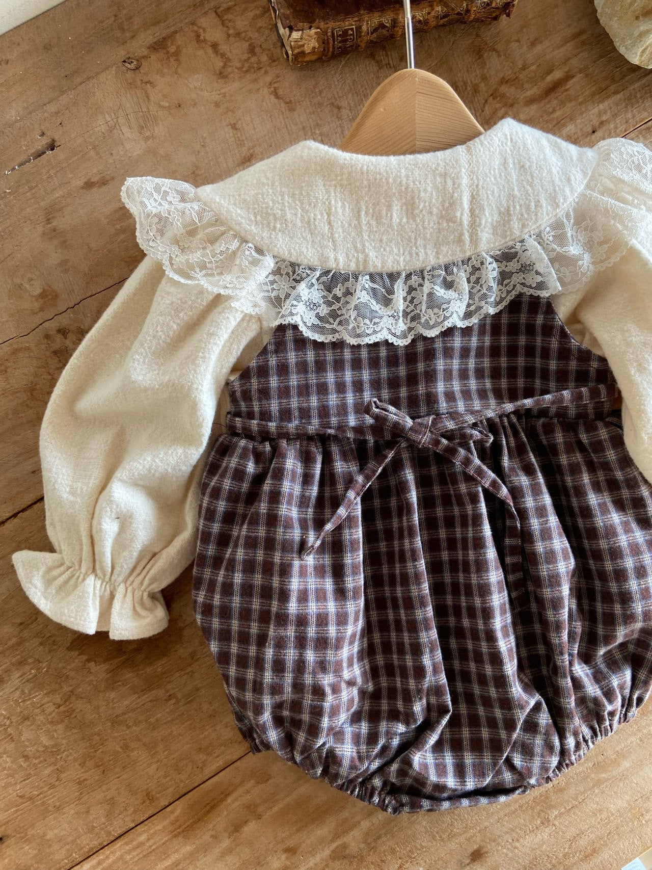 Rota Romper-Anneshirley-39