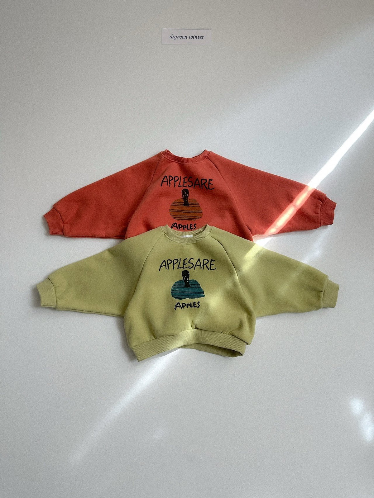 Apple Sweatshirt-digreen-5