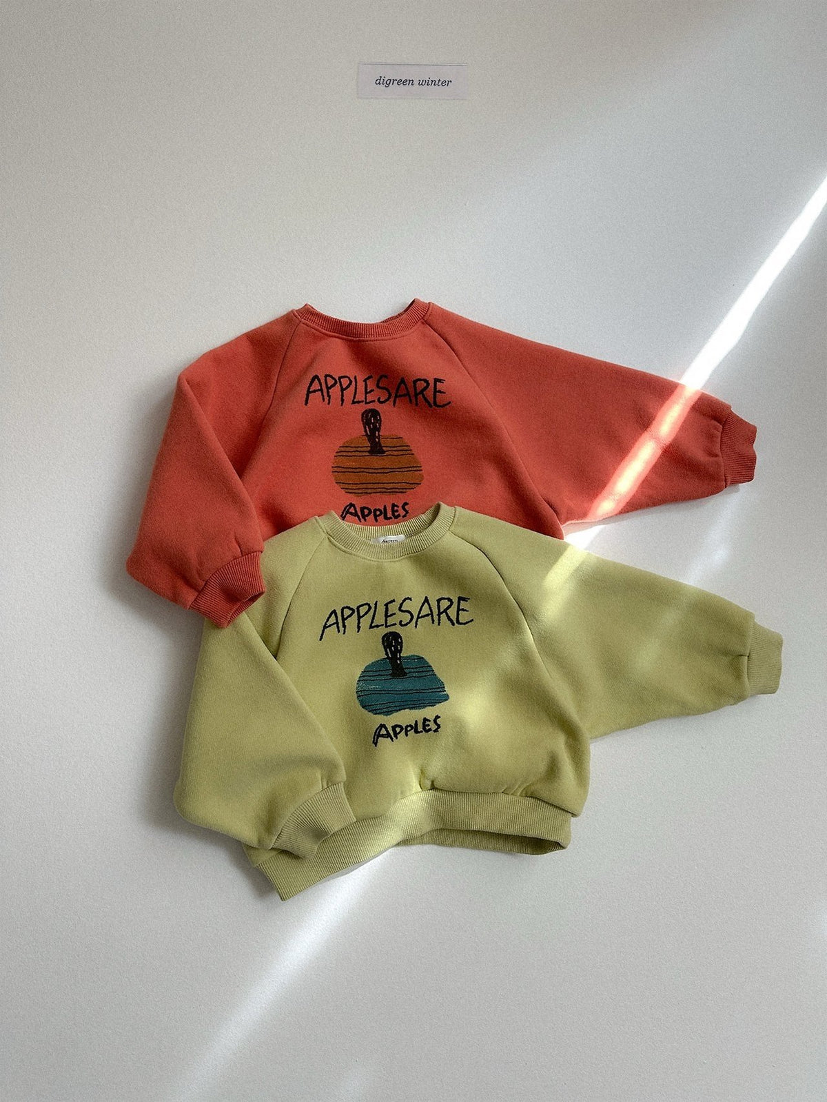 Apple Sweatshirt-digreen-5